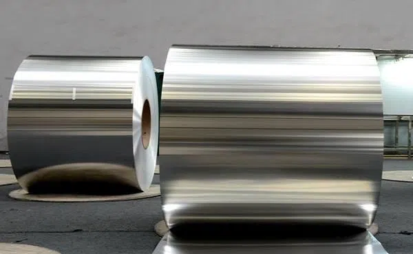 China packaging aluminum foil jumbo roll manufacturers