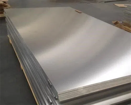 What are the advantages of aluminum honeycomb panels